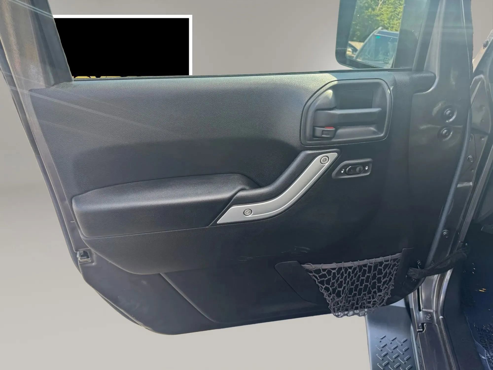 Used 2016 Jeep Wrangler Unlimited Sahara w/ Dual Top Group image 12