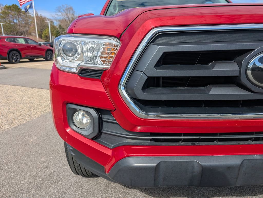 Used 2021 Toyota Tacoma SR5 w/ SR5 Appearance Package (SM) RWD image 10