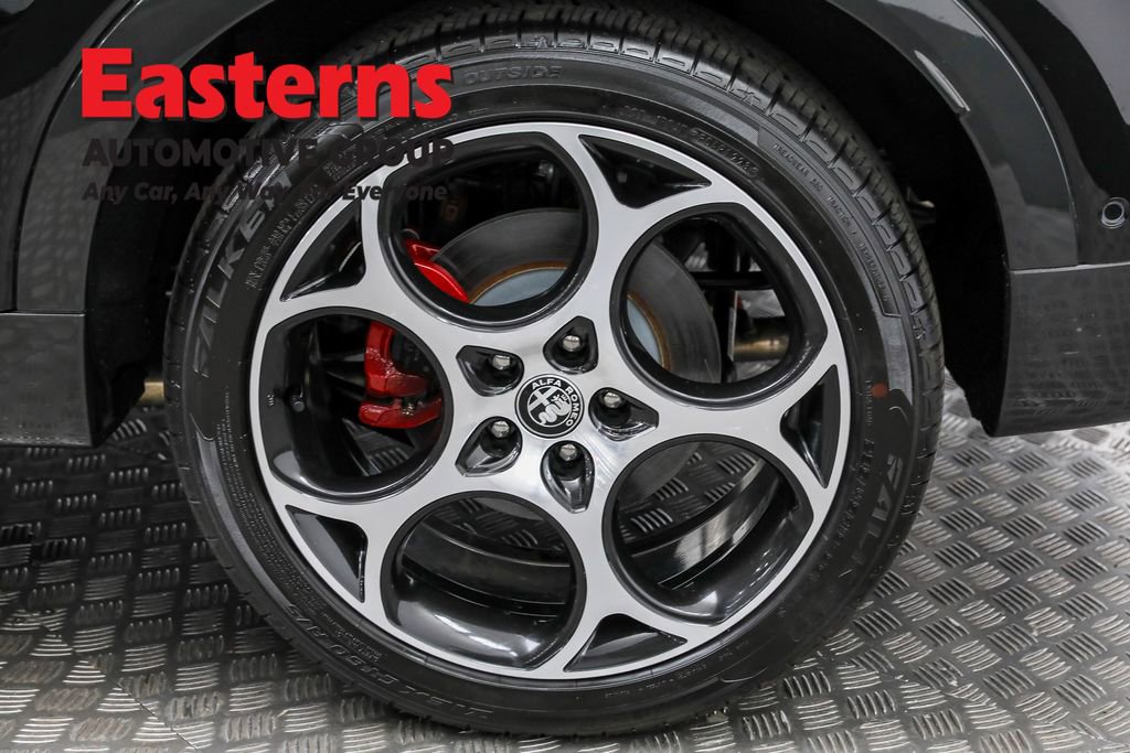 Used 2024 Alfa Romeo Tonale Veloce w/ Active Assist Package image 31