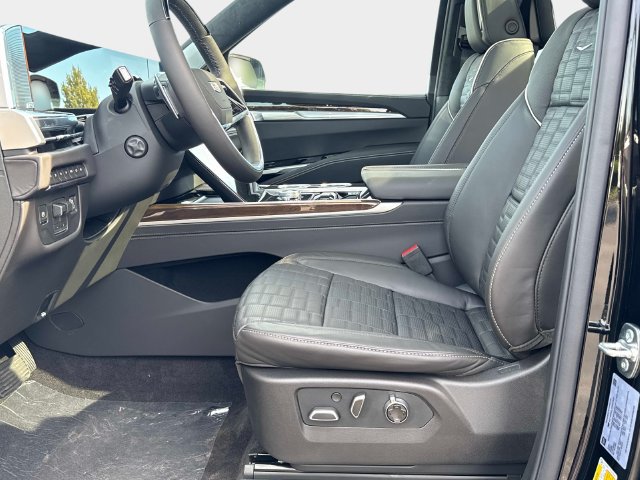 New 2026 Cadillac Escalade ESV Platinum Sport w/ LPO, ONYX Package AWD/4WD image 20