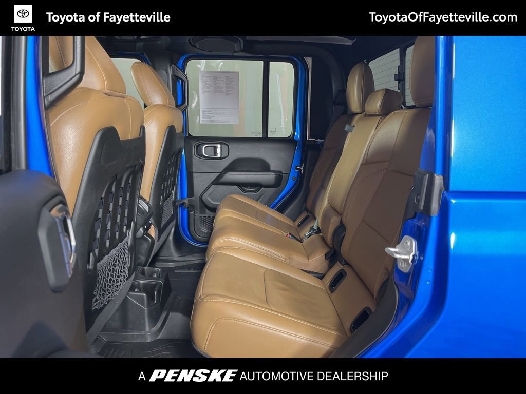 Used 2023 Jeep Gladiator Rubicon w/ LED Lighting Group AWD/4WD image 19