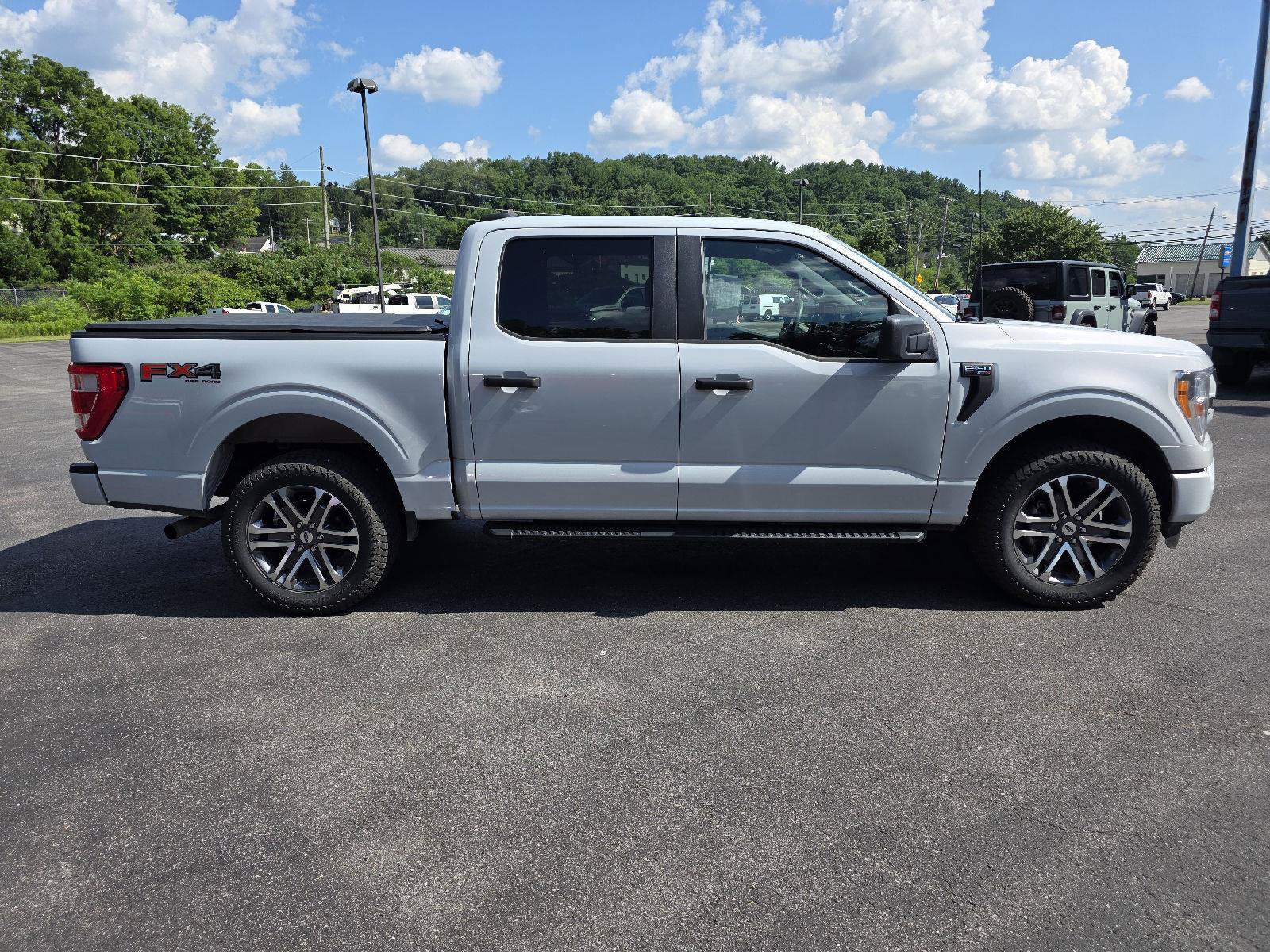 Used 2022 Ford F150 XL w/ STX Appearance Package AWD/4WD image 8