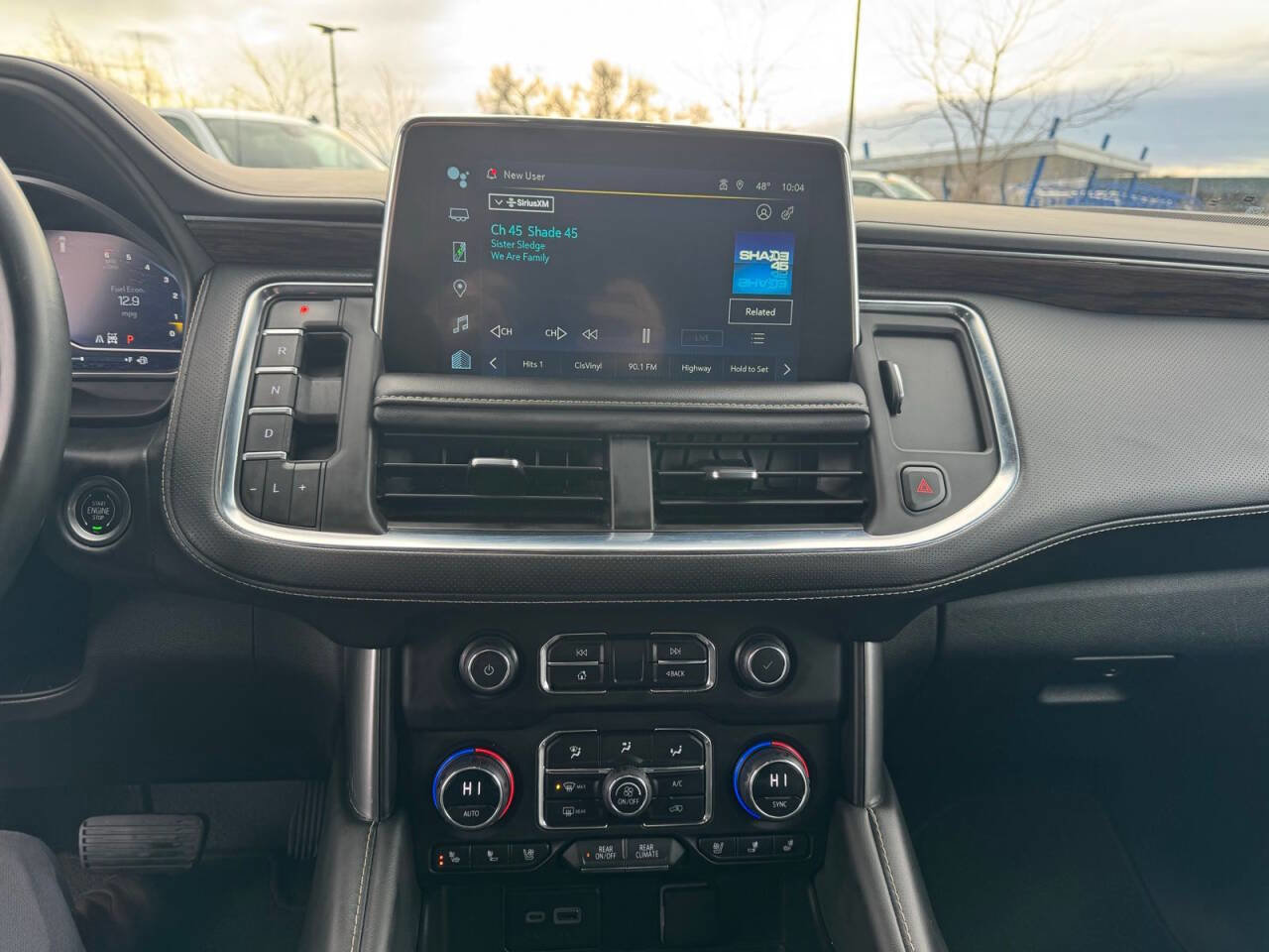 Used 2023 Chevrolet Suburban Premier image 25