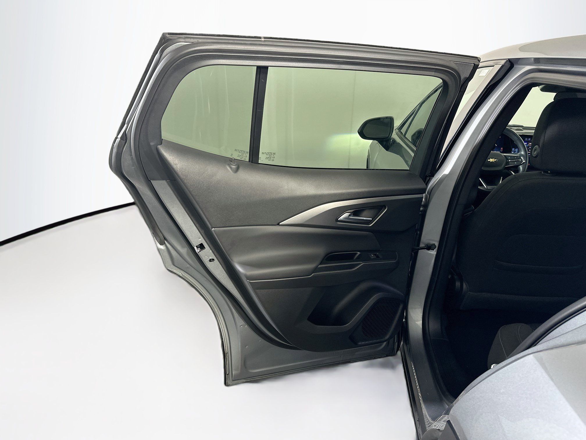 Used 2025 Chevrolet Equinox EV LT FWD image 27