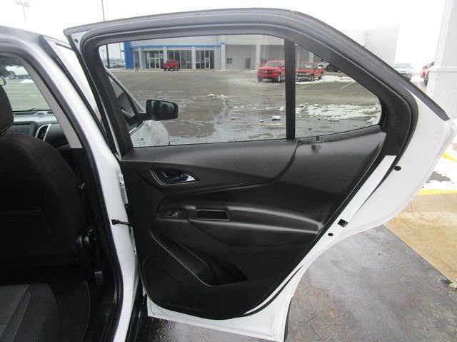 Used 2018 Chevrolet Equinox LT image 23