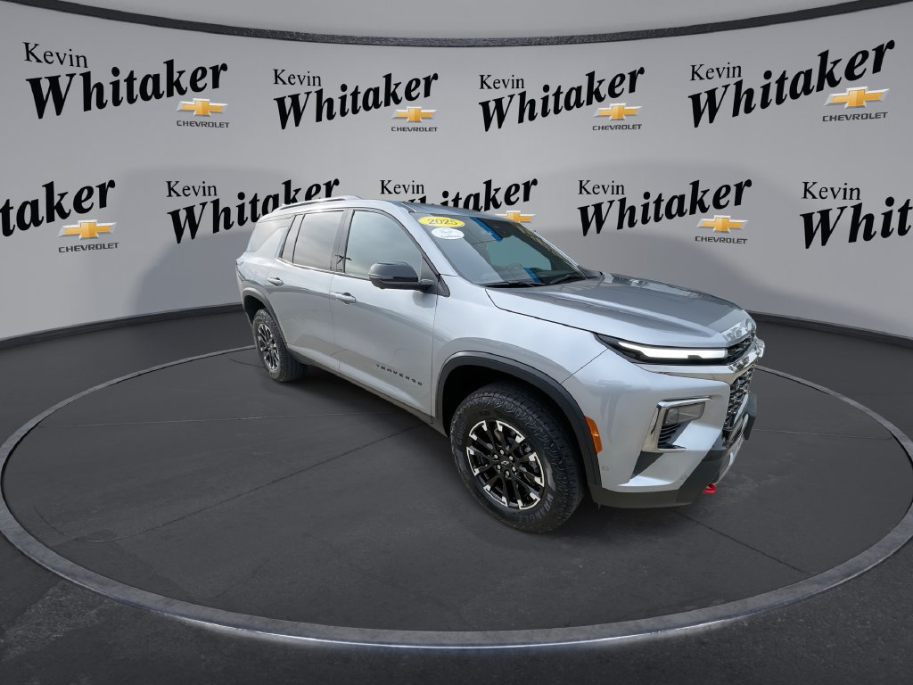 Certified 2025 Chevrolet Traverse Z71 w/ Enhanced Driving Package AWD/4WD image 2