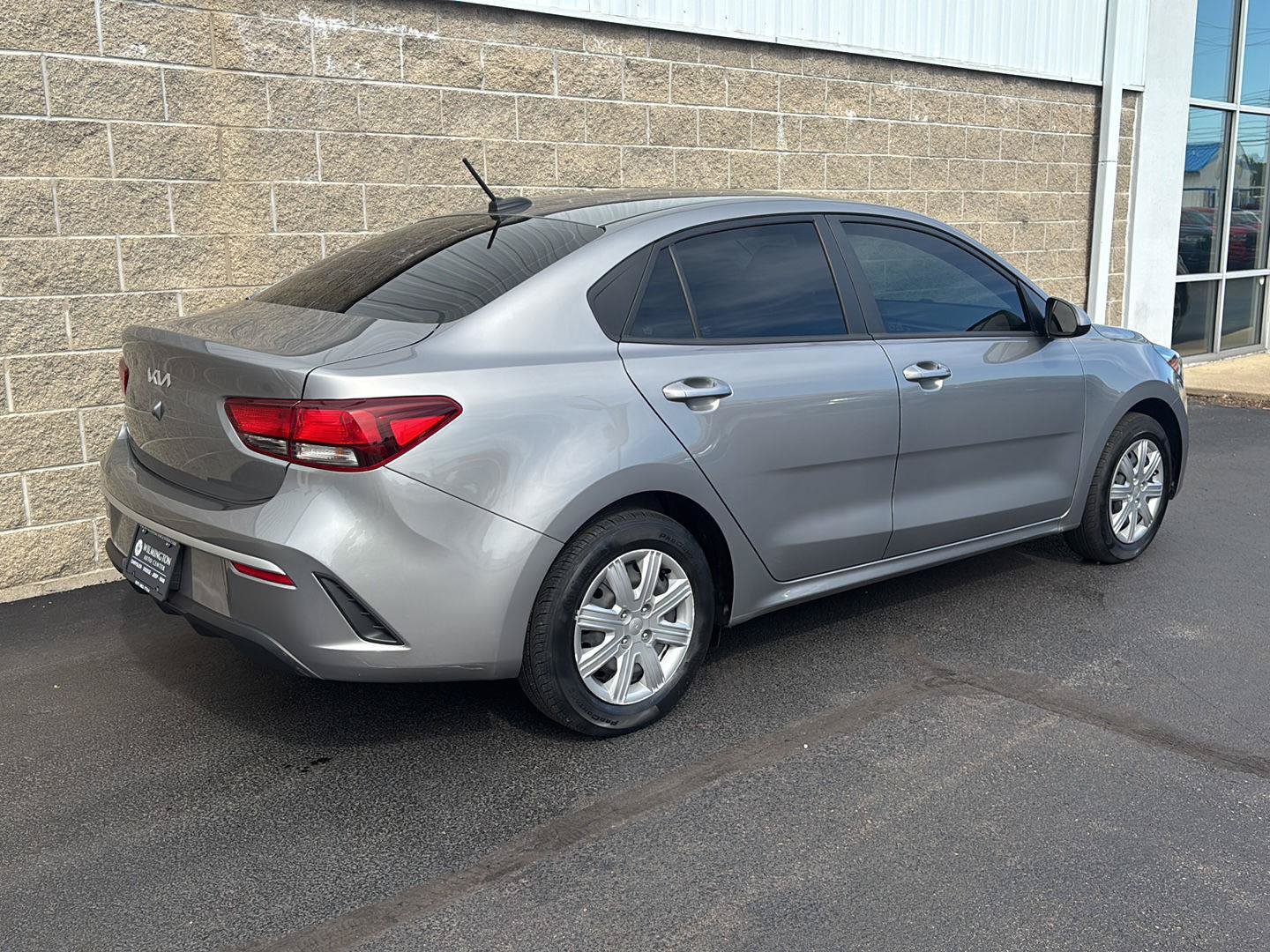 Used 2023 Kia Rio S FWD image 3