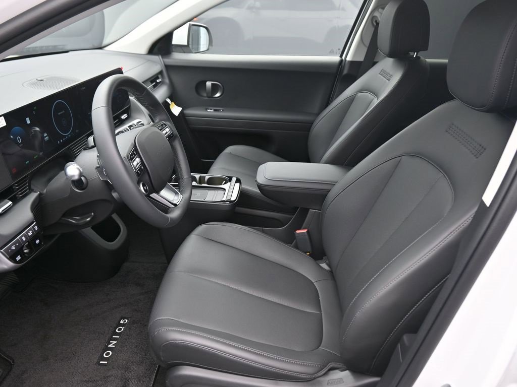 New 2025 Hyundai Ioniq 5 SEL image 10