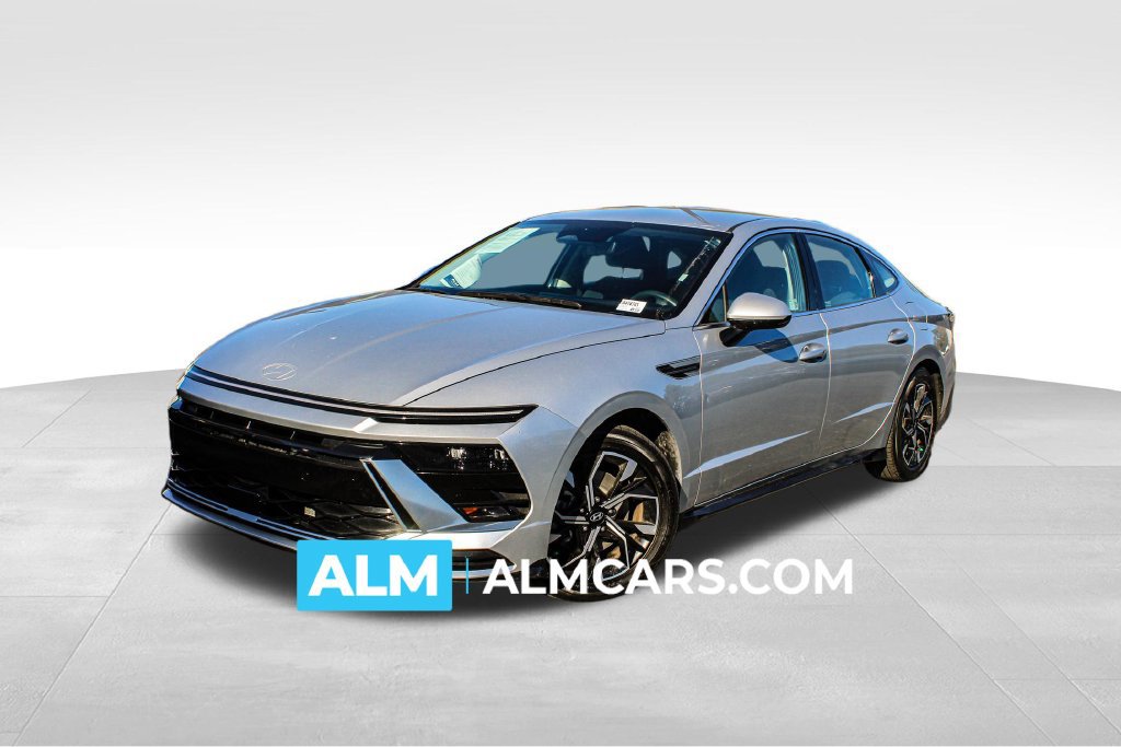 Used 2025 Hyundai Sonata SEL FWD image 1