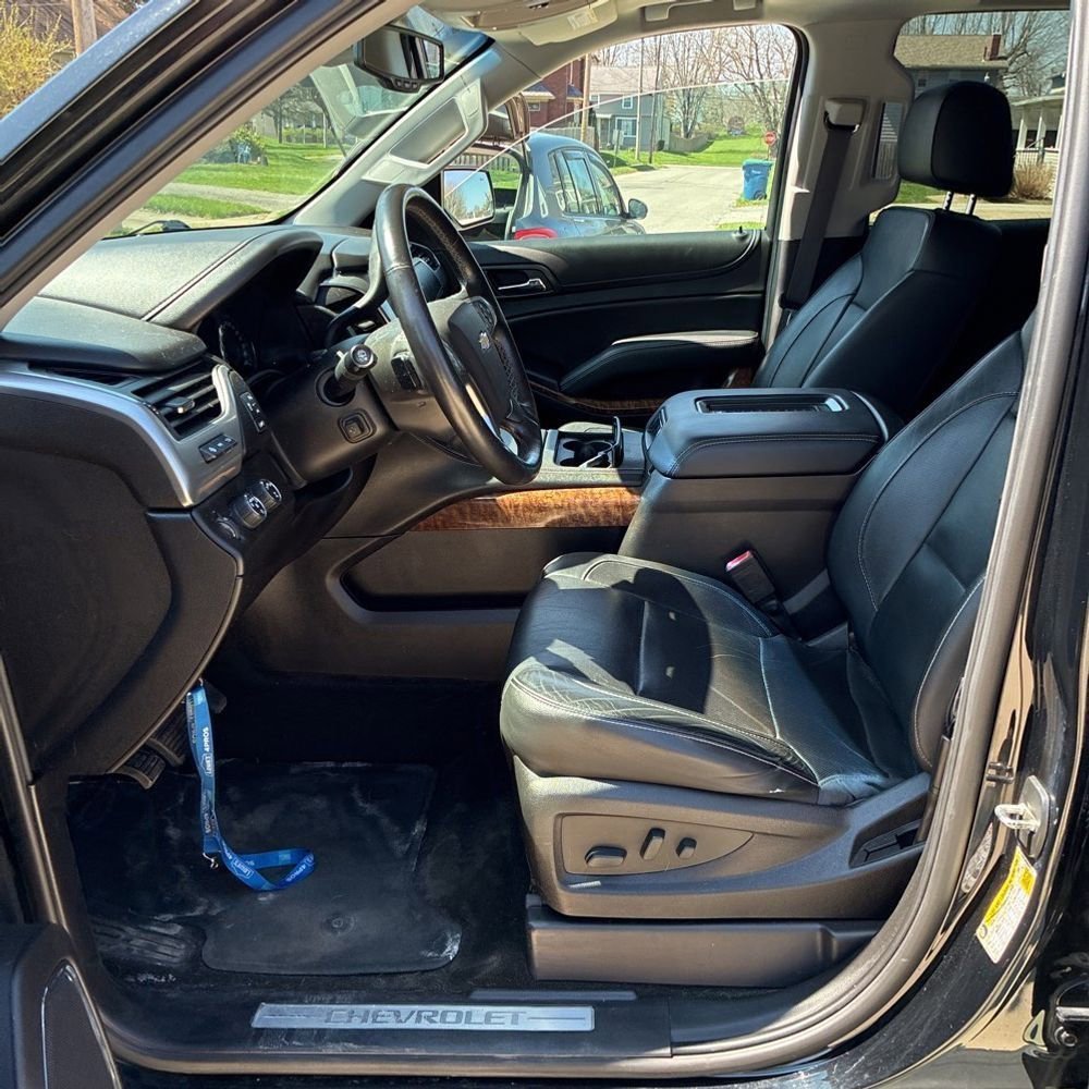 Used 2017 Chevrolet Suburban Premier image 7
