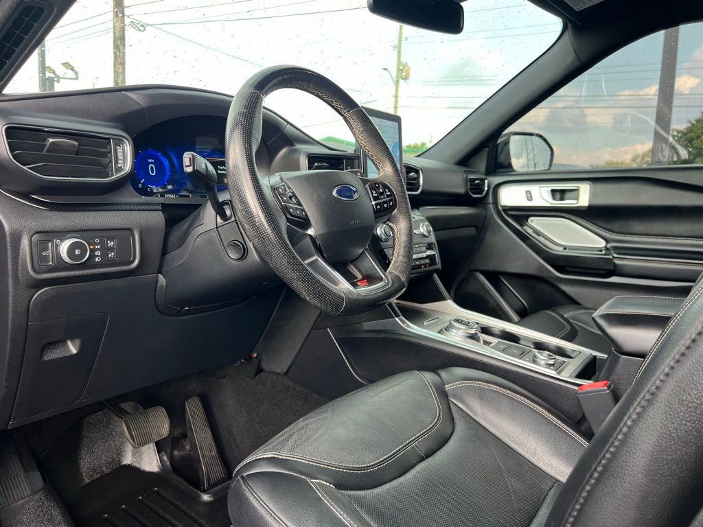 Used 2020 Ford Explorer ST w/ ST Street Pack image 2