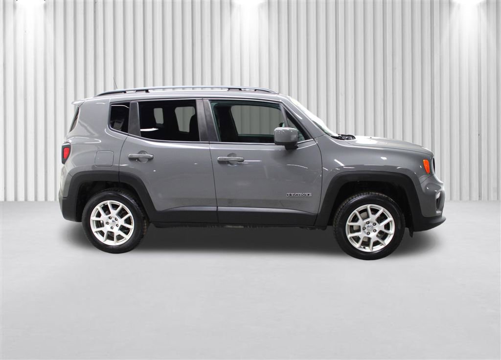 Used 2020 Jeep Renegade Latitude w/ Cold Weather Group image 2