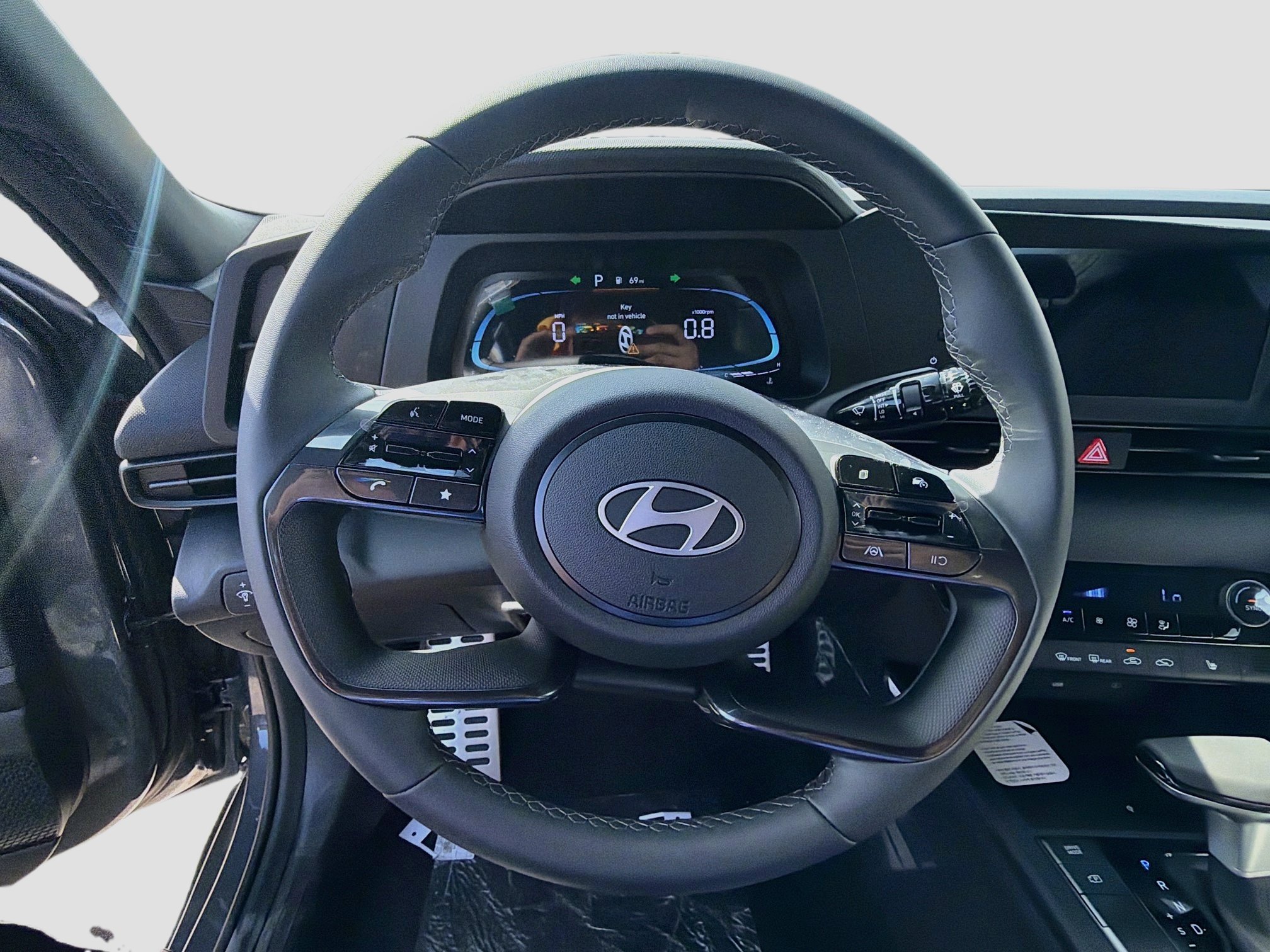 New 2026 Hyundai Elantra SEL Sport FWD image 8