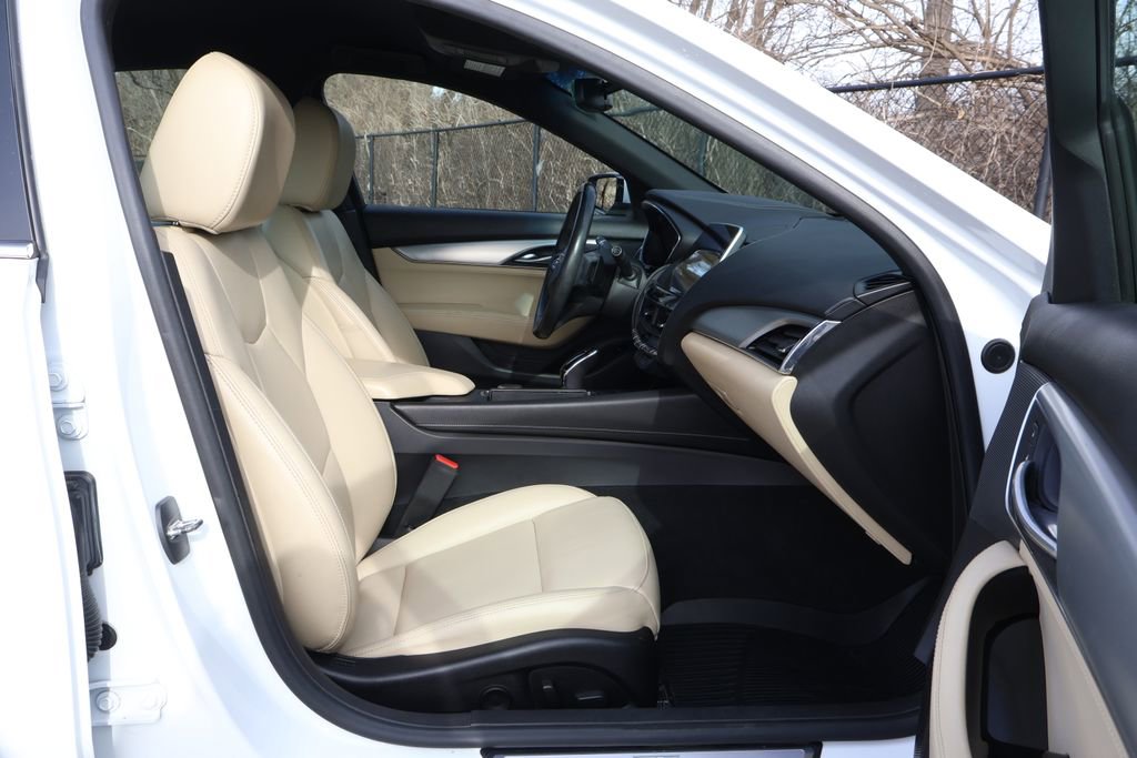 Used 2023 Cadillac CT5 Luxury w/ Cold Weather Package image 40