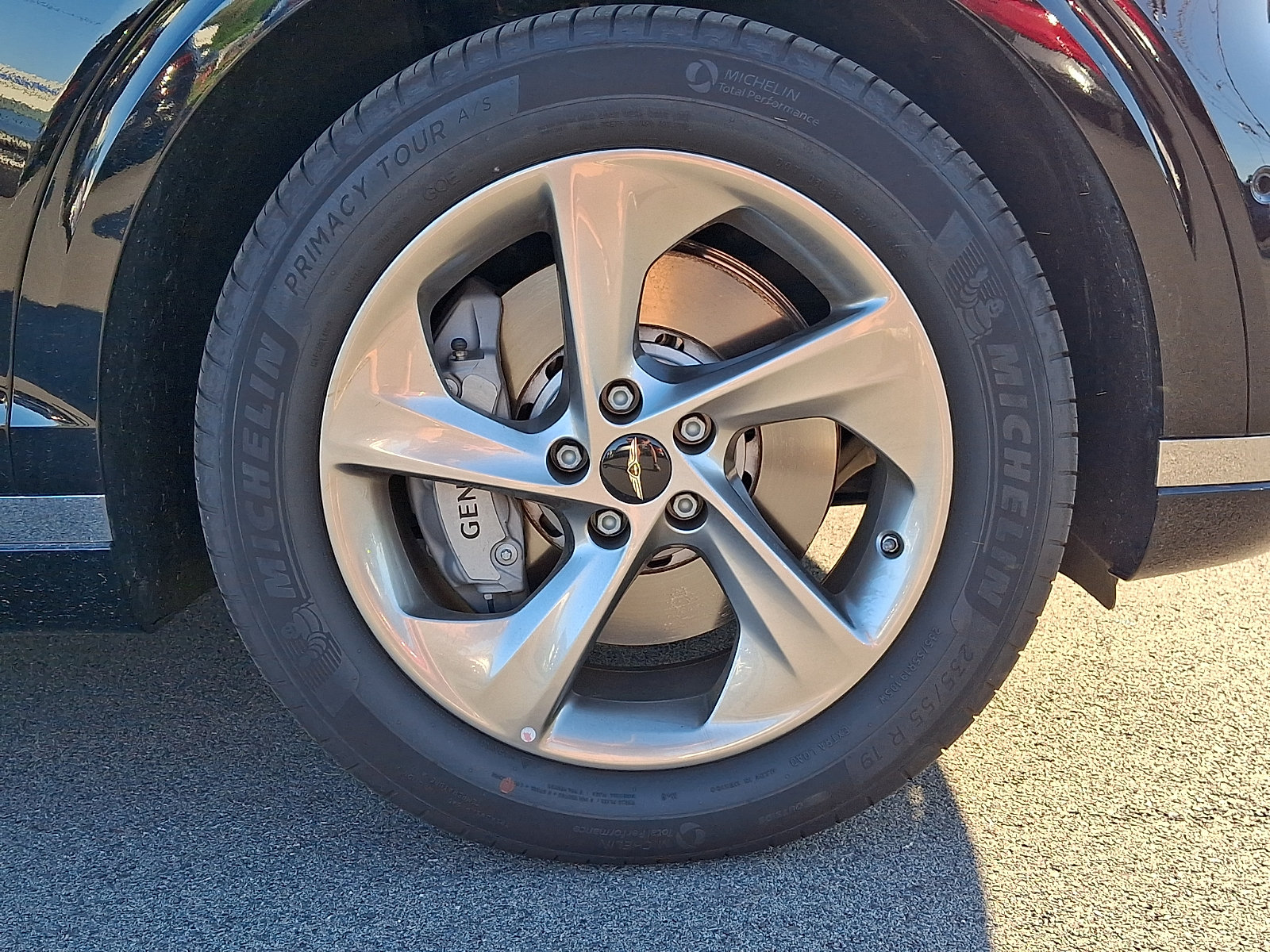 Certified 2026 Genesis GV70 2.5T Advanced AWD/4WD image 8