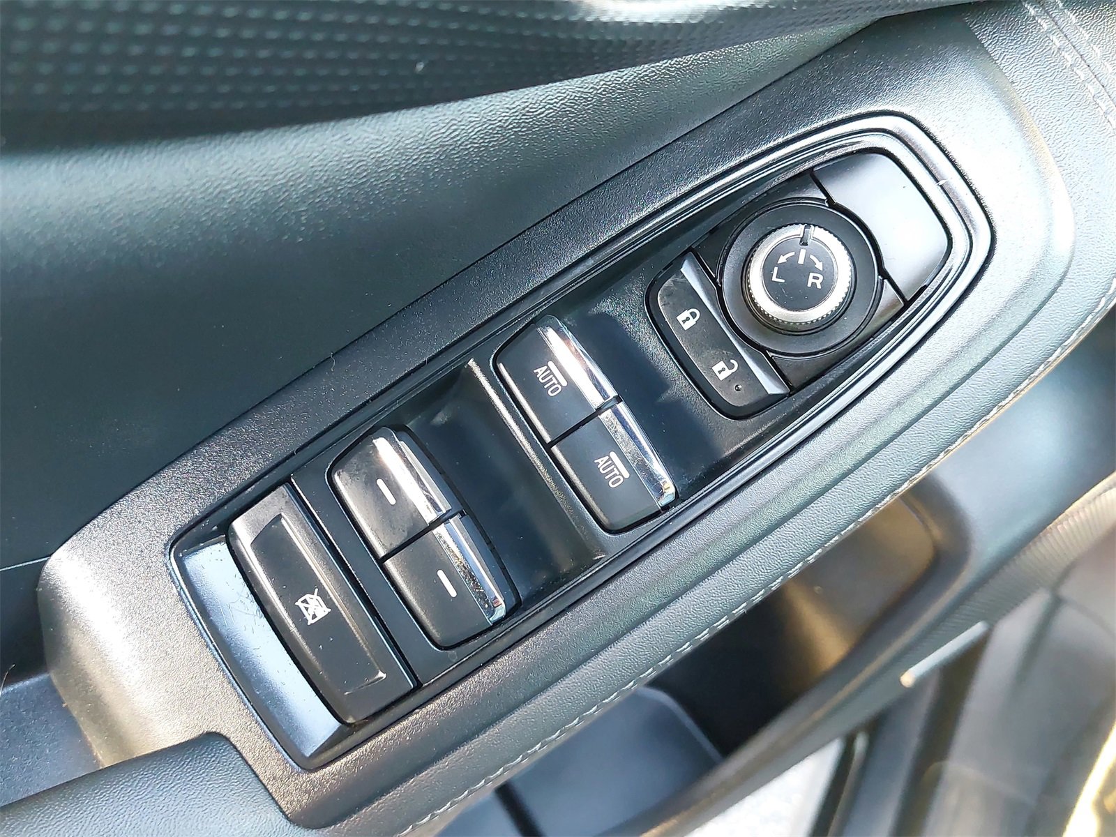 Used 2019 Subaru Forester Limited w/ Popular Package #3 image 28