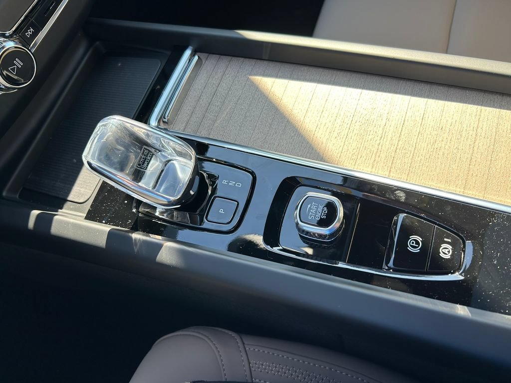 New 2026 Volvo XC60 B5 Plus w/ Climate Package AWD/4WD image 23