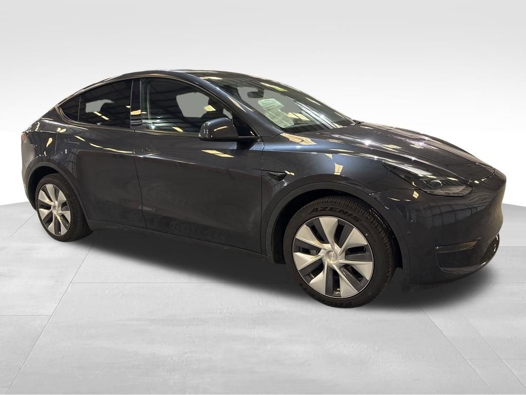 Used 2024 Tesla Model Y Long Range image 7