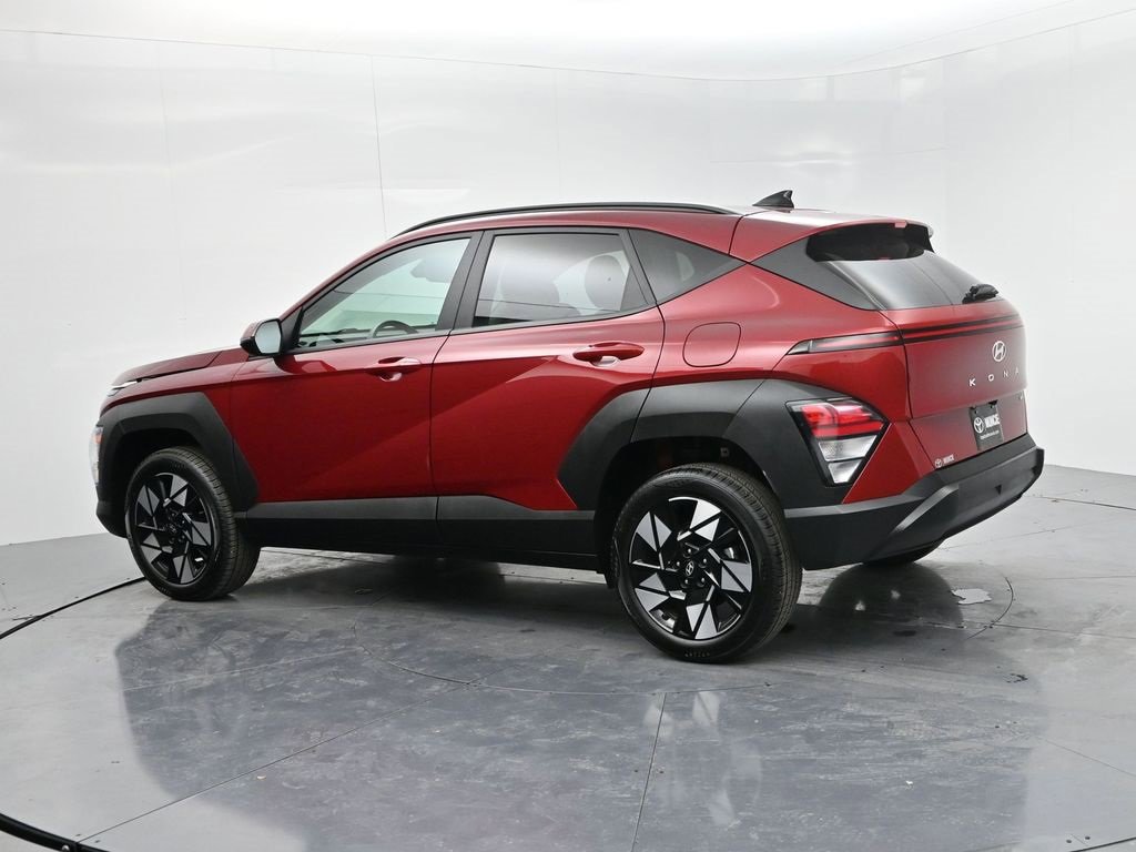 Used 2025 Hyundai Kona SEL image 5