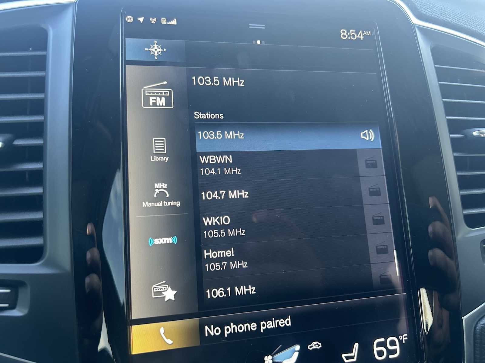 Used 2022 Volvo XC90 T6 Momentum w/ Climate Package image 13