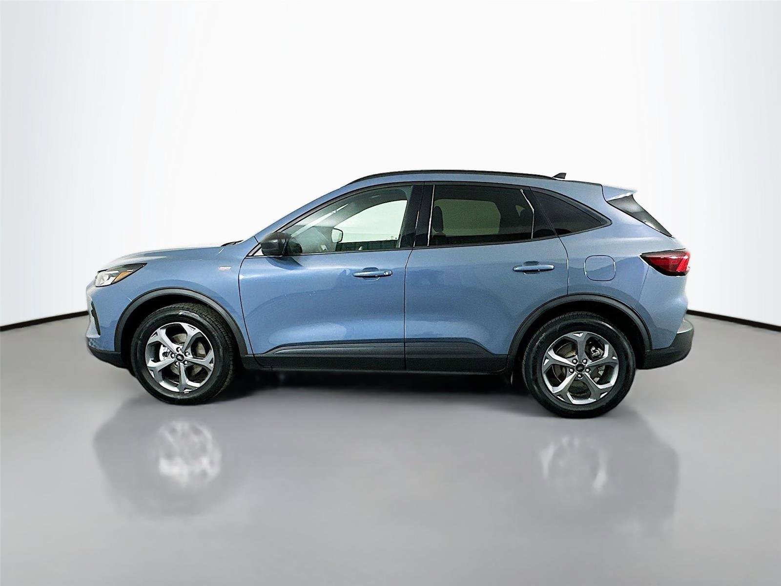 Used 2025 Ford Escape ST-Line image 8