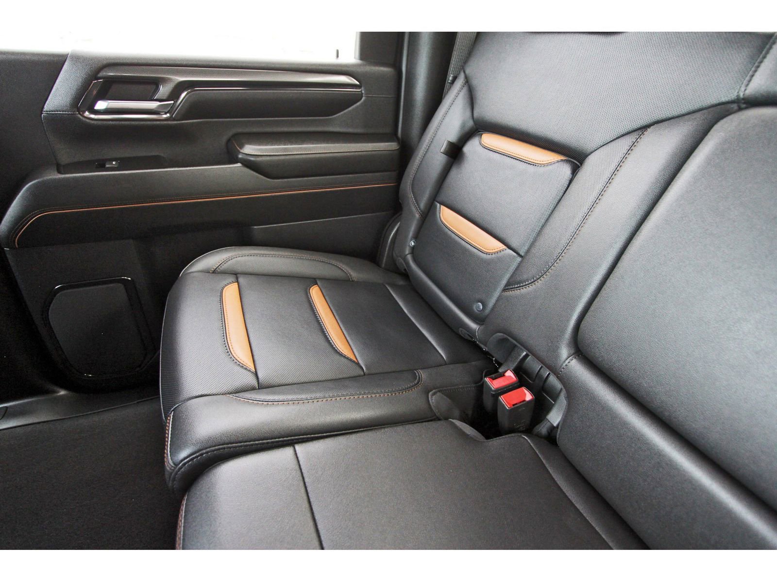 Used 2024 GMC Sierra 2500 AT4 w/ AT4 Premium Plus Package AWD/4WD image 14