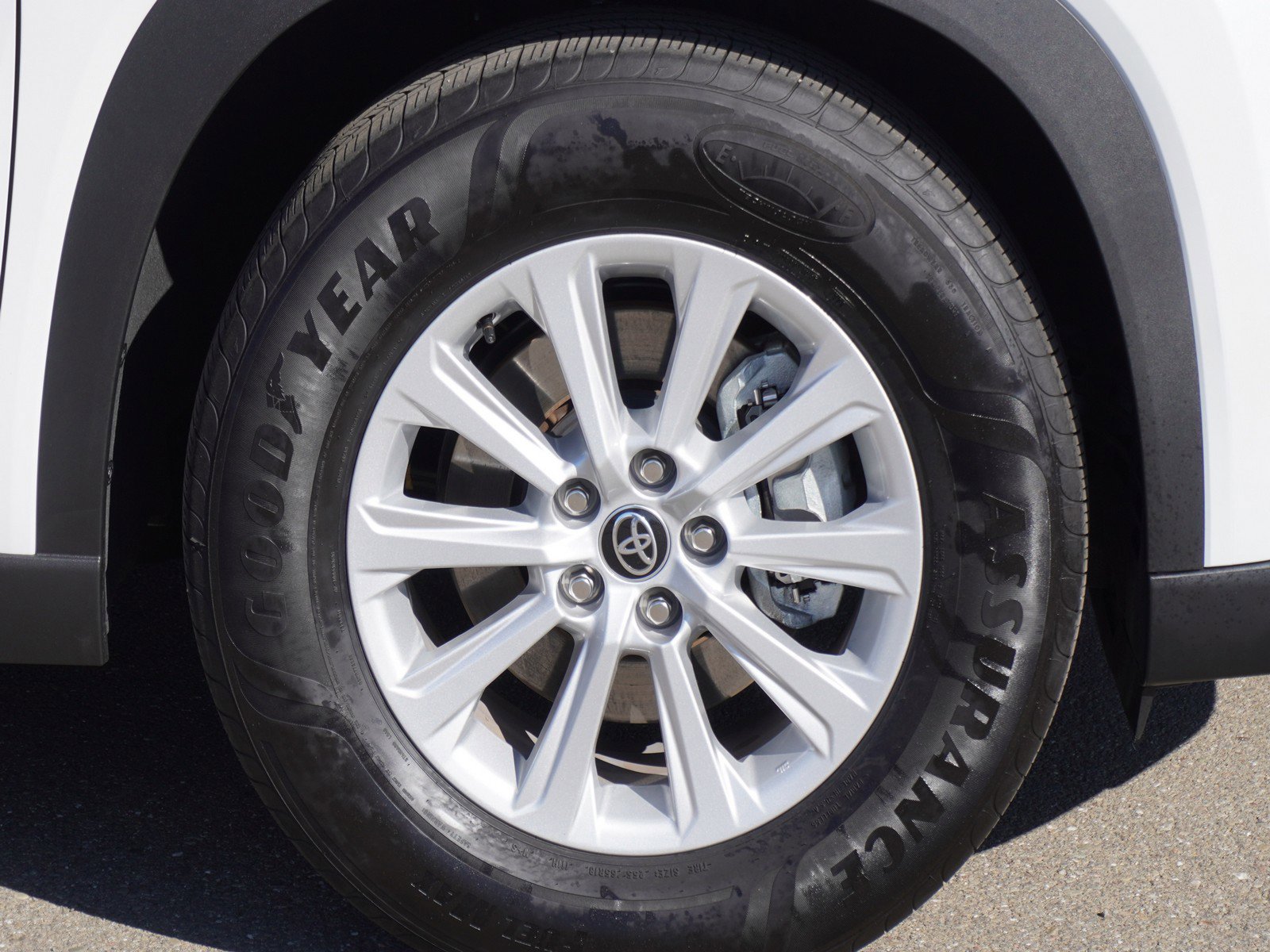 Used 2025 Toyota Grand Highlander AWD image 5