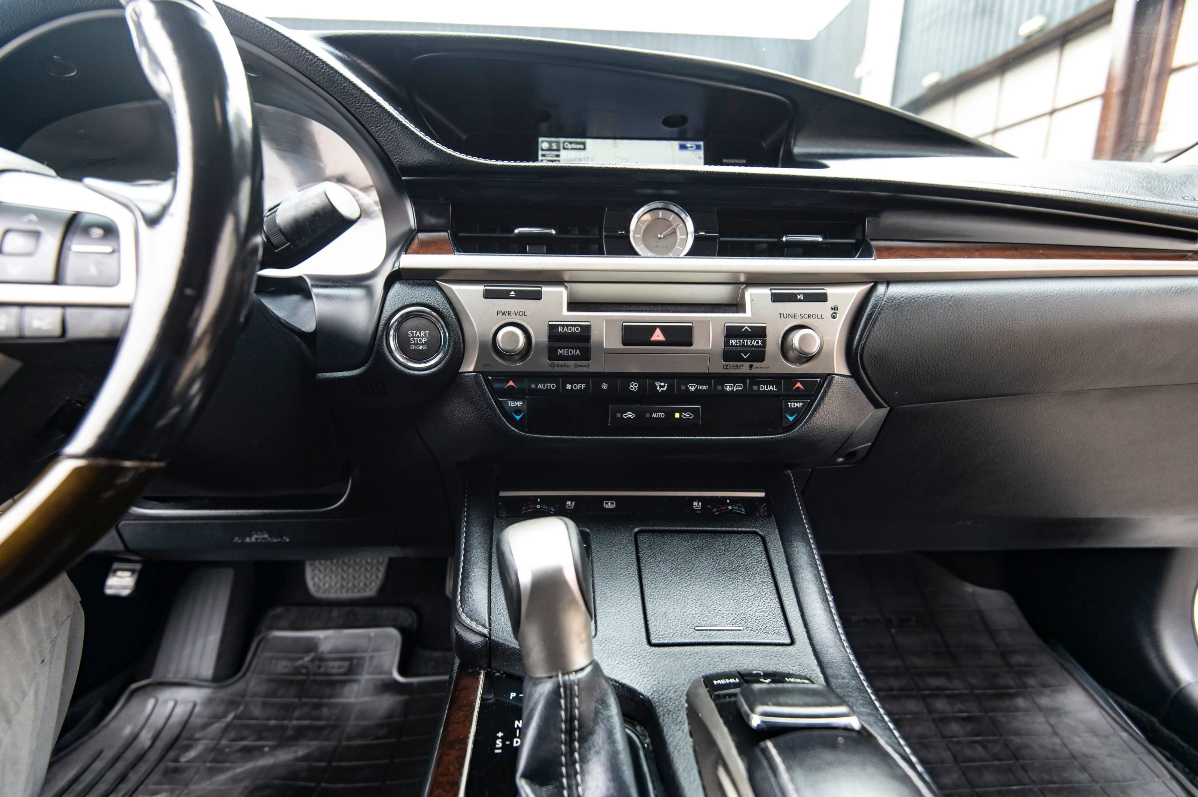 Used 2016 Lexus ES 350 image 38