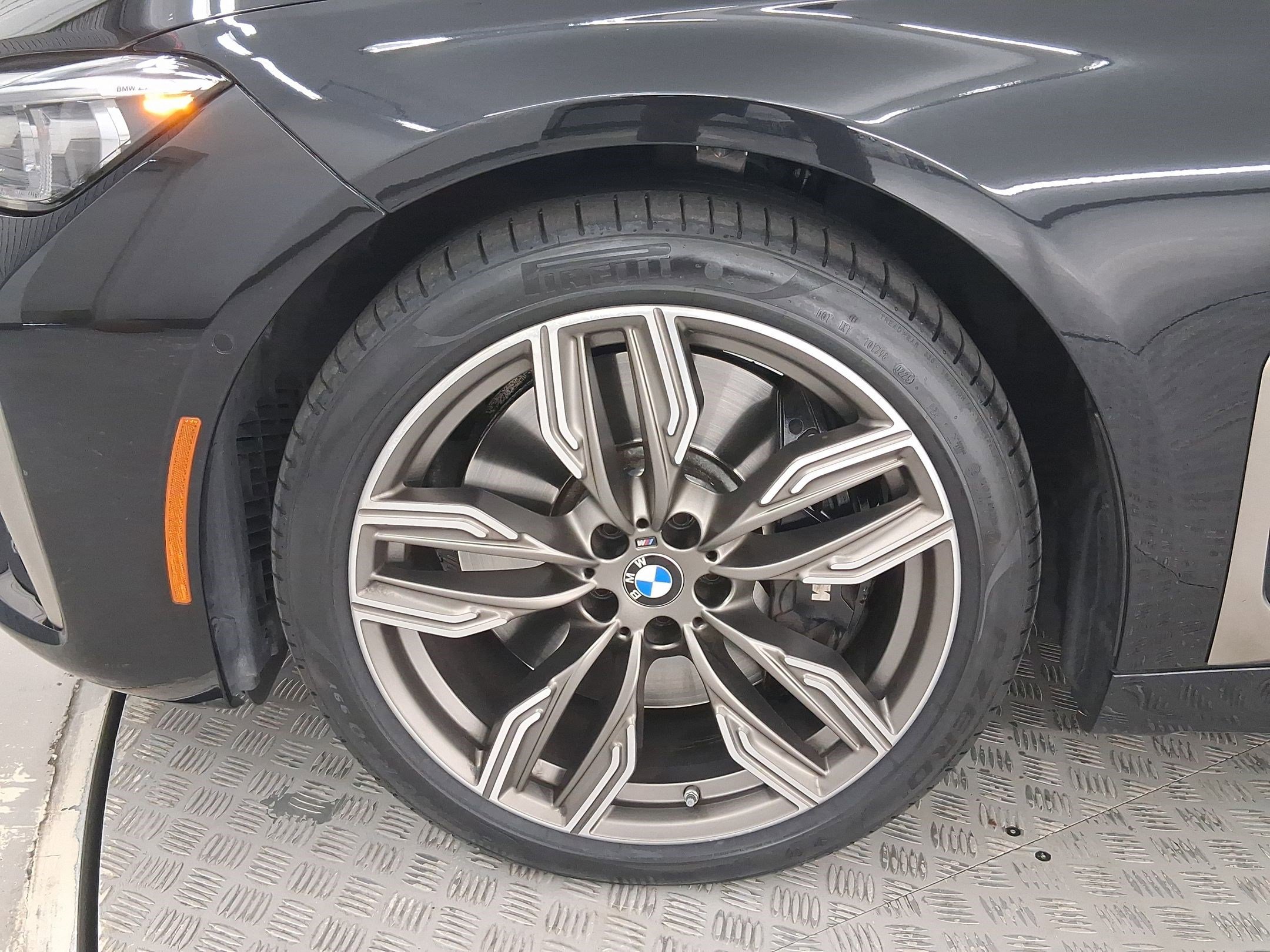 Certified 2022 BMW M760i xDrive image 11