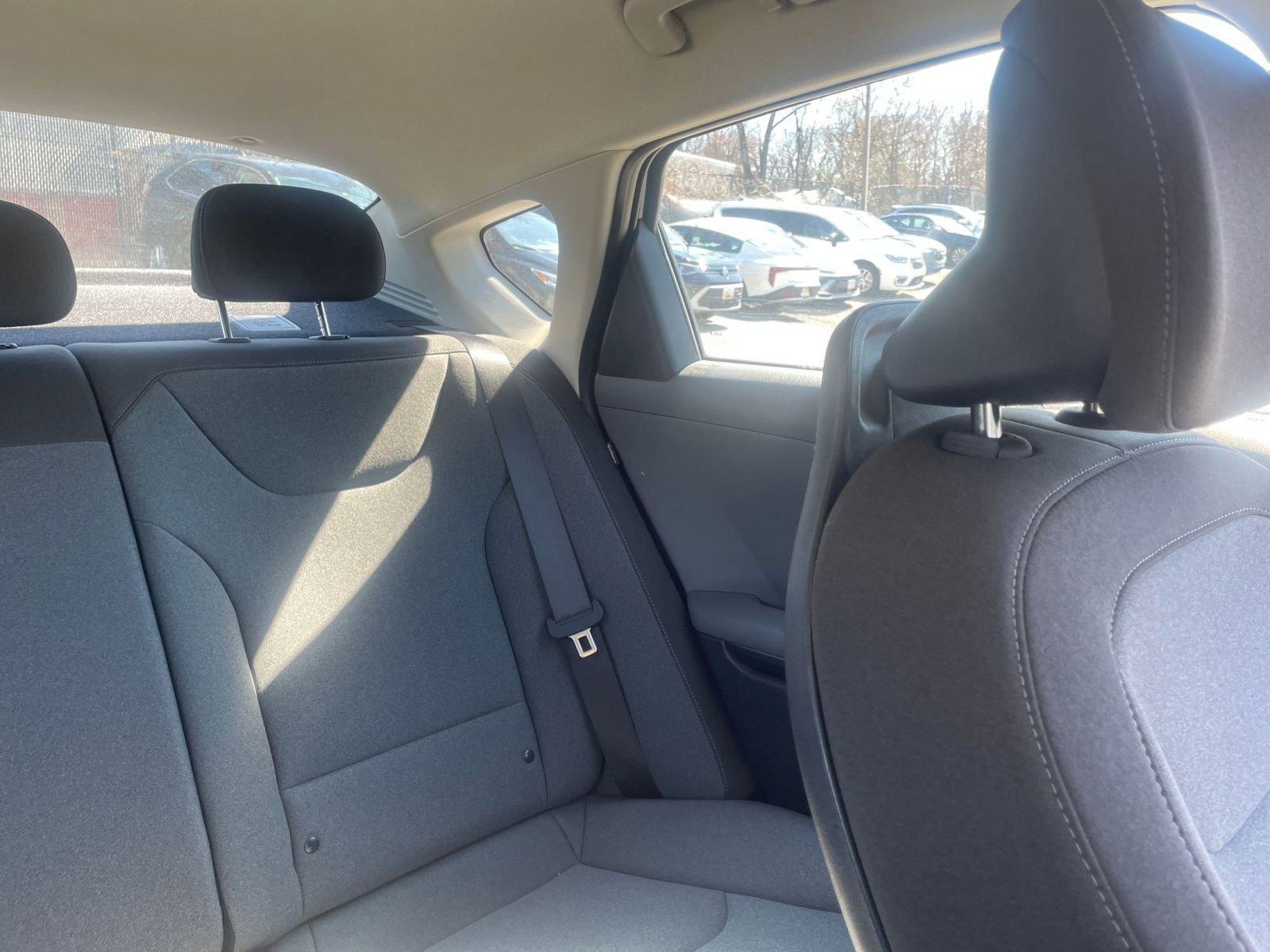 Used 2025 Kia K4 LXS image 32