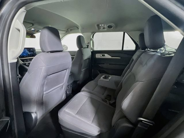 Used 2025 Ford Explorer Active RWD image 18