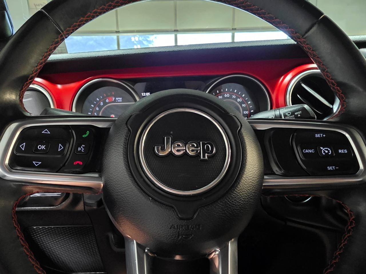 Used 2019 Jeep Wrangler Unlimited Rubicon AWD/4WD image 28