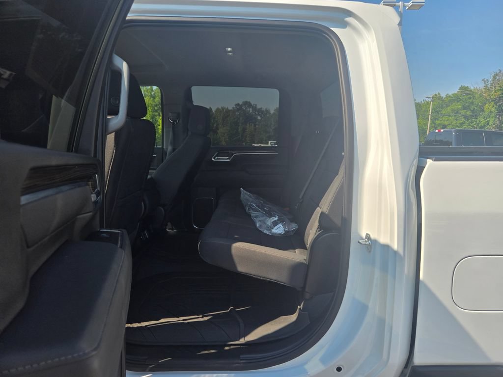 Used 2025 Chevrolet Silverado 3500 LT w/ Safety Package AWD/4WD image 8
