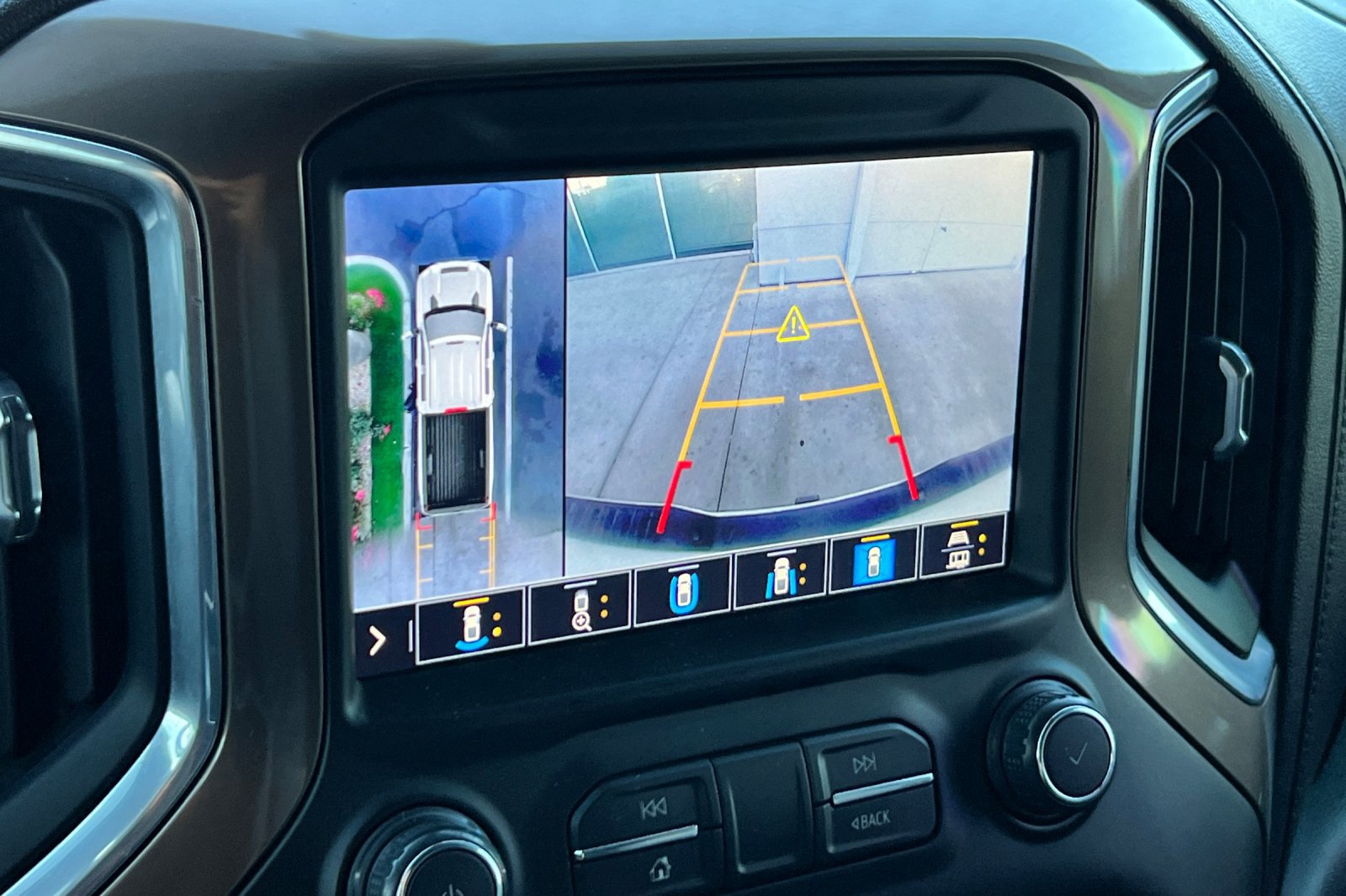 Used 2021 Chevrolet Silverado 3500 High Country w/ Z71 Off-Road Package image 19