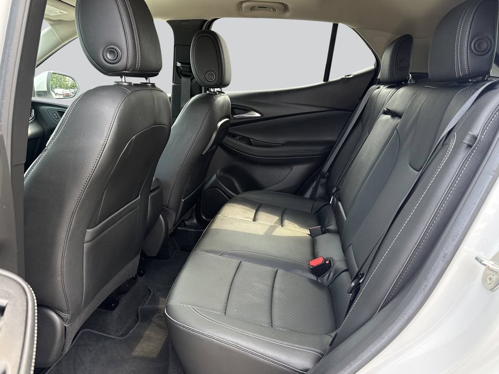 Used 2022 Buick Encore GX Essence w/ Advanced Technology Package FWD image 28