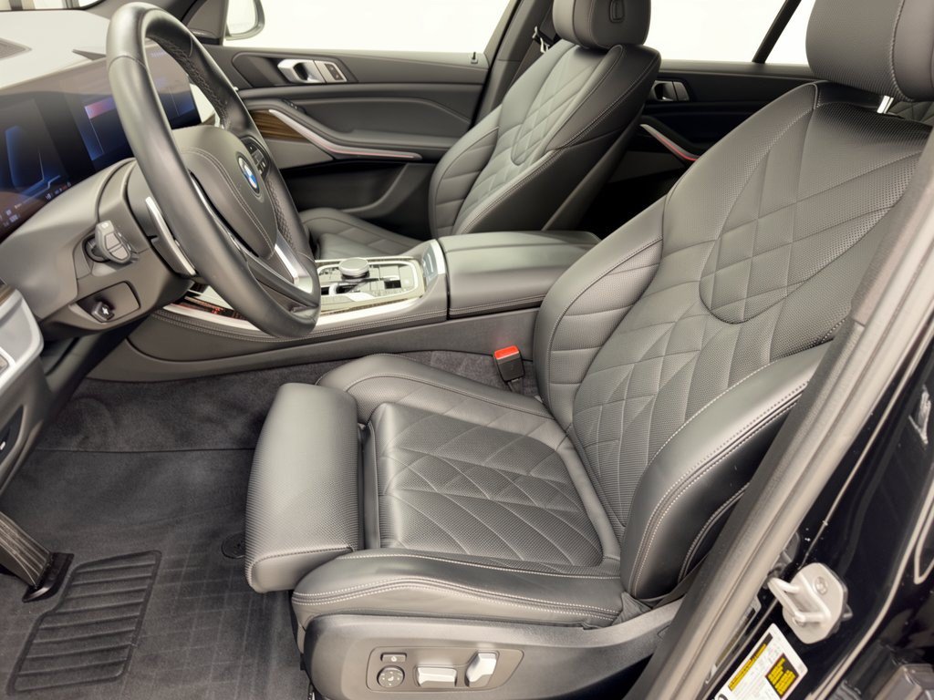Certified 2024 BMW X5 xDrive40i w/ Premium Package AWD/4WD image 5