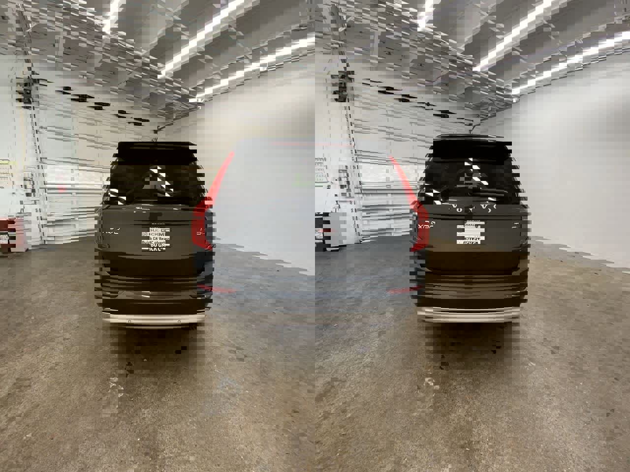 Used 2022 Volvo XC90 T5 Momentum image 5