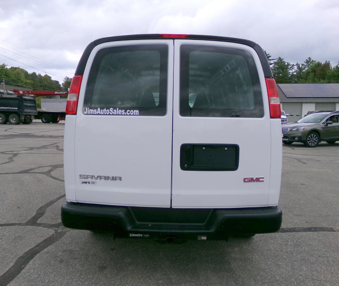 Used 2016 GMC Savana 2500 Extended RWD image 4
