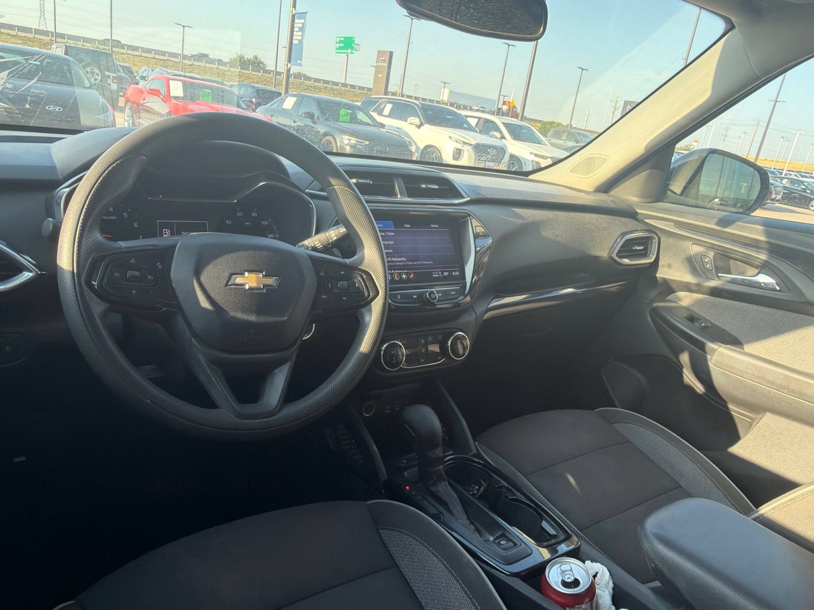 Used 2023 Chevrolet TrailBlazer LT w/ Convenience Package FWD image 11