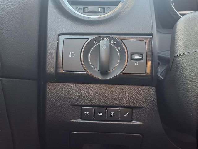 Used 2015 Chevrolet Captiva Sport LT w/ Convenience Package FWD image 9