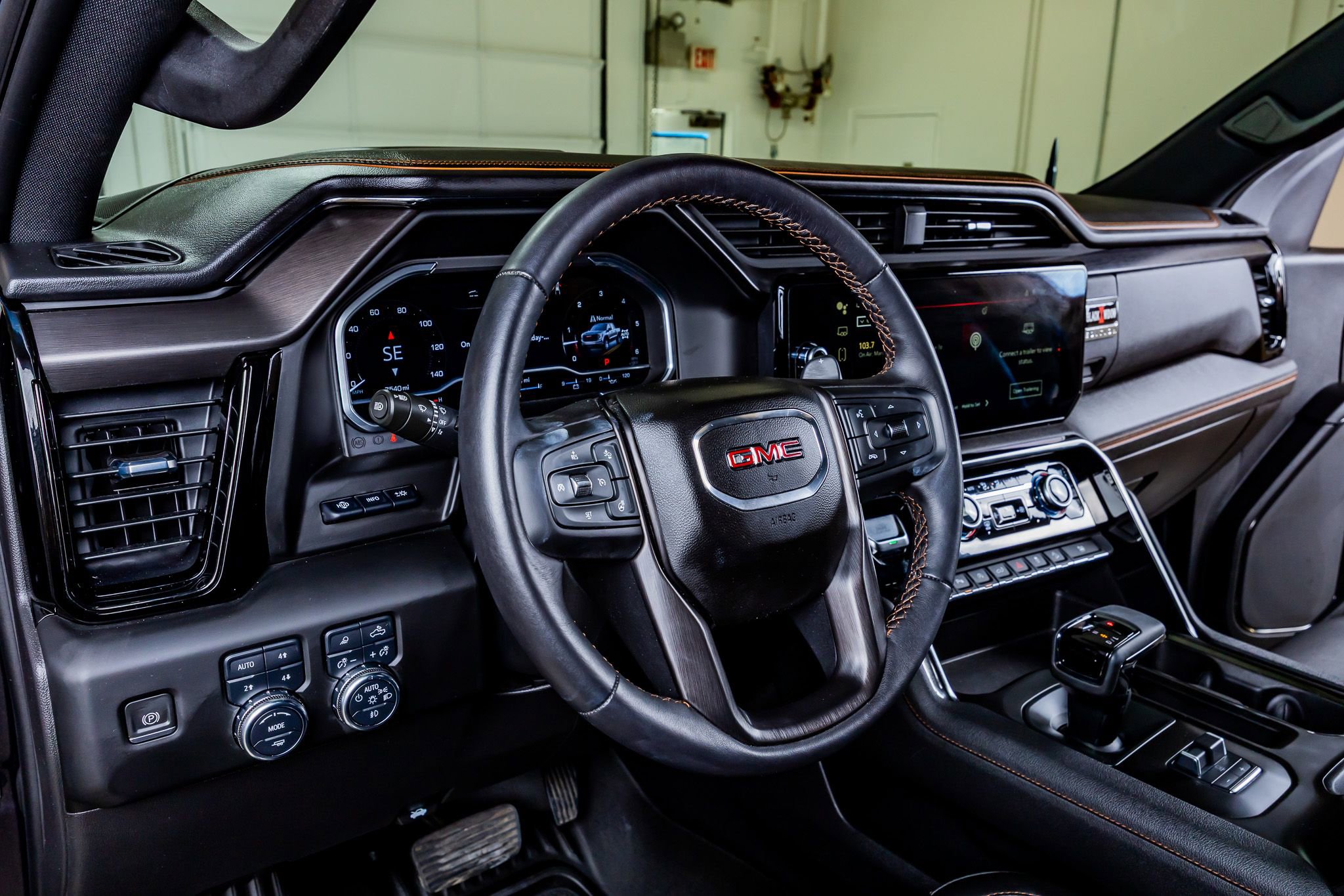 Used 2023 GMC Sierra 1500 AT4 w/ AT4 Premium Package AWD/4WD image 16