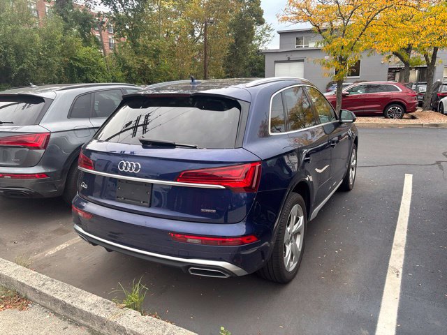 Used 2024 Audi Q5 2.0T Premium Plus w/ Premium Plus Package AWD/4WD image 8