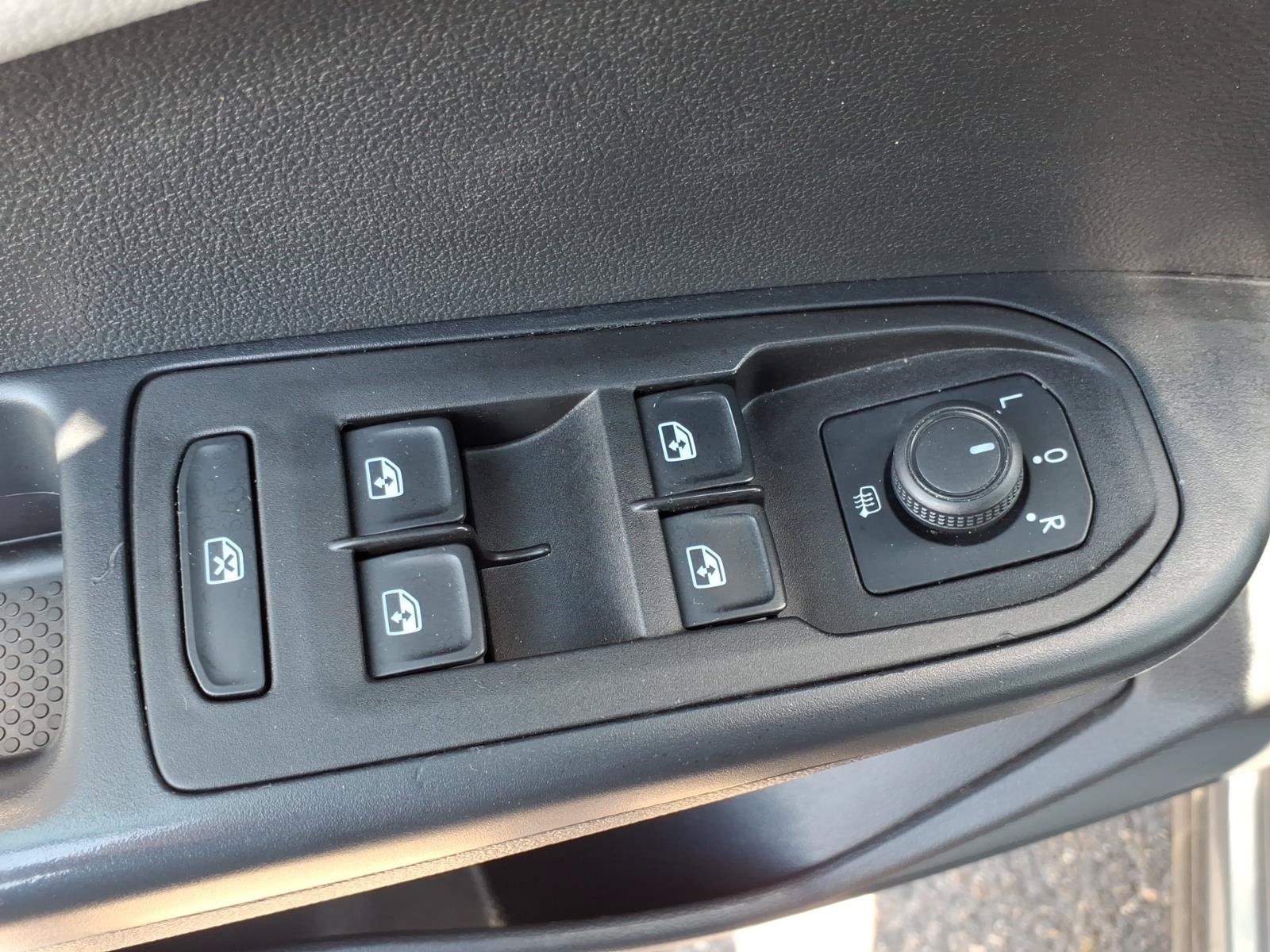 Certified 2024 Volkswagen Taos S AWD/4WD image 19