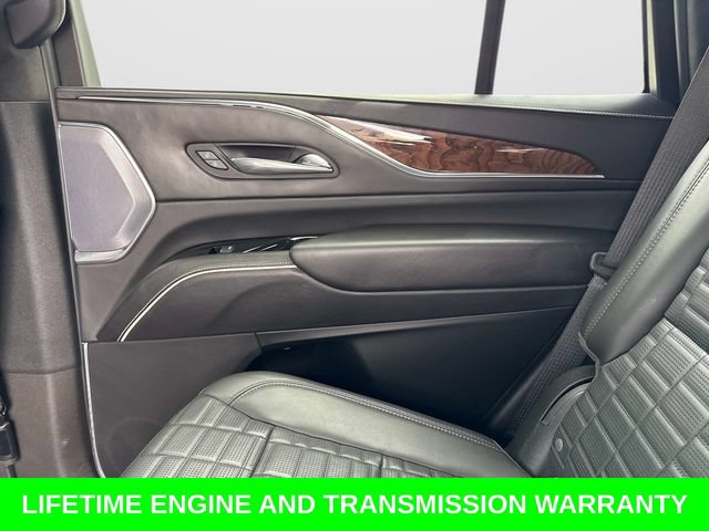 Used 2021 Cadillac Escalade Premium Luxury Platinum RWD image 16