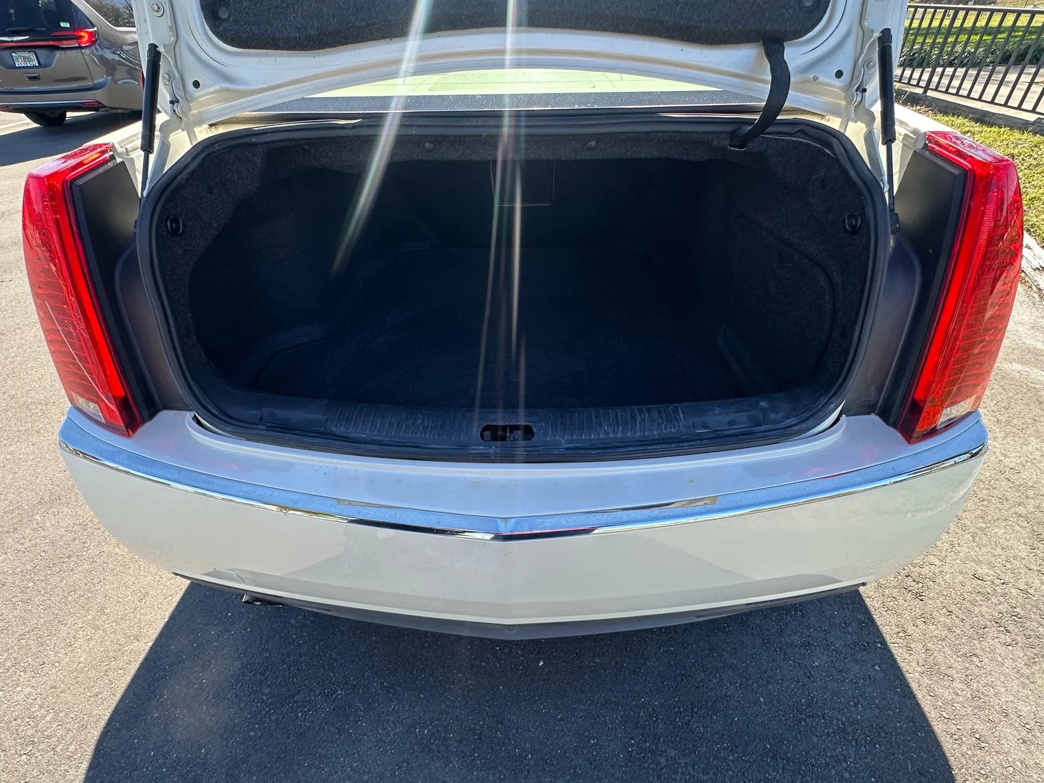 Used 2011 Cadillac CTS Luxury image 21