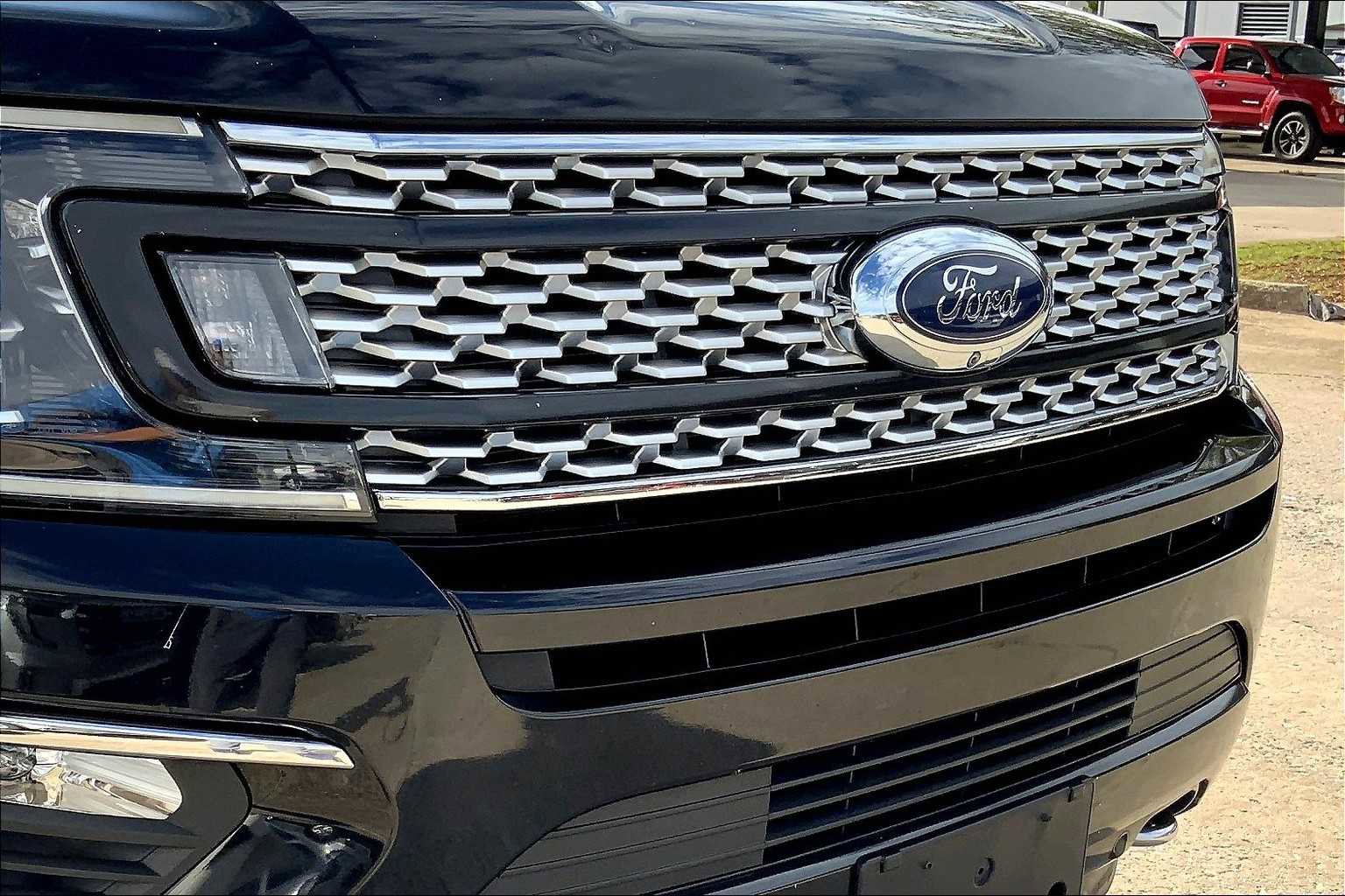 Used 2020 Ford Expedition Platinum image 28