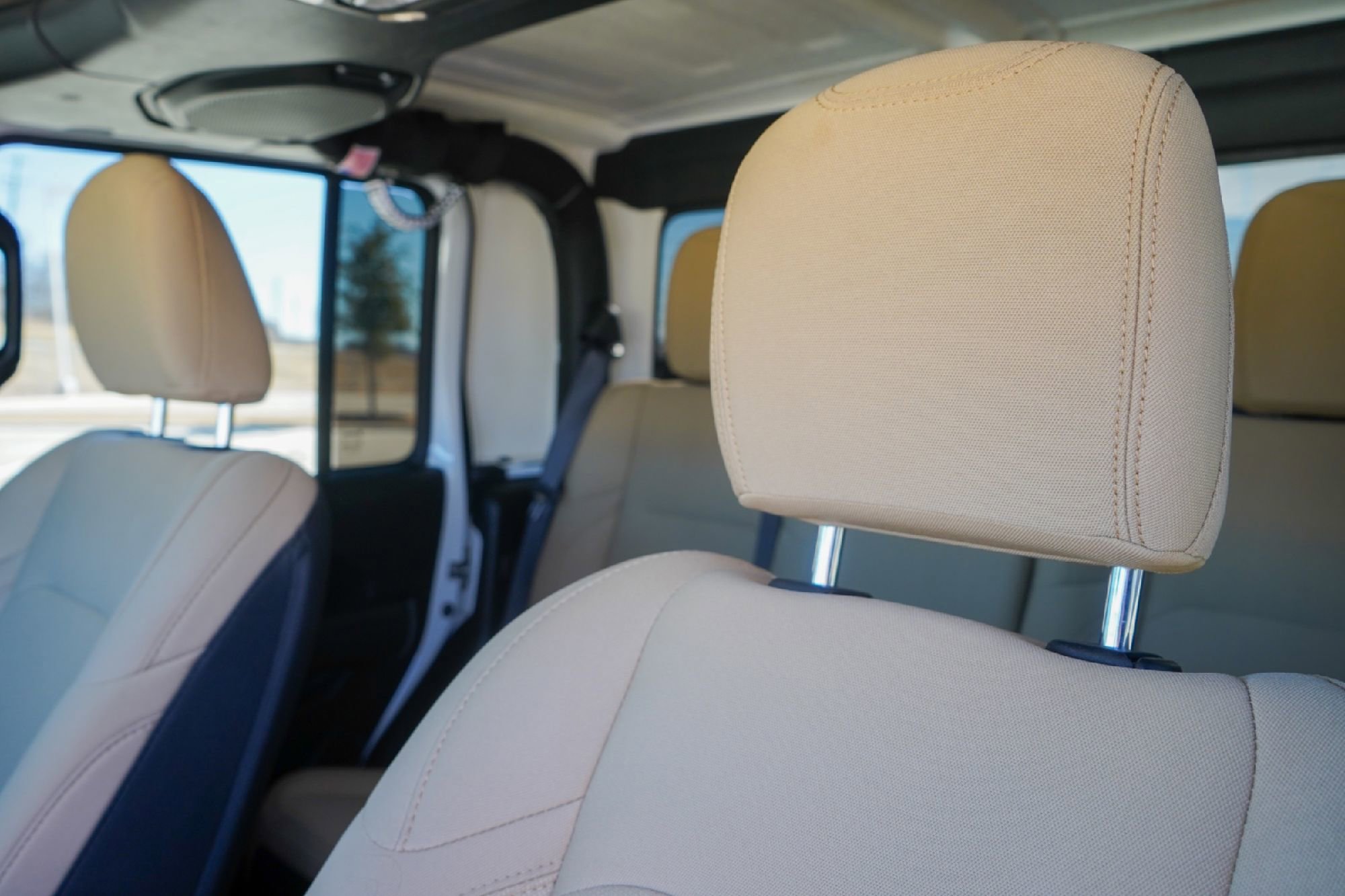 Used 2020 Jeep Gladiator Sport w/ Quick Order Package 24S image 9