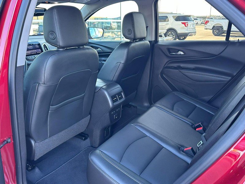 Used 2020 Chevrolet Equinox Premier image 12