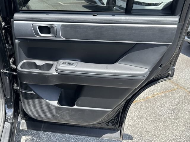 Used 2025 Hyundai Santa Fe Limited FWD image 16