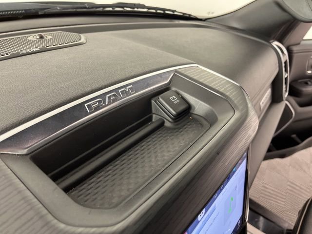 Used 2024 RAM 1500 Laramie image 34
